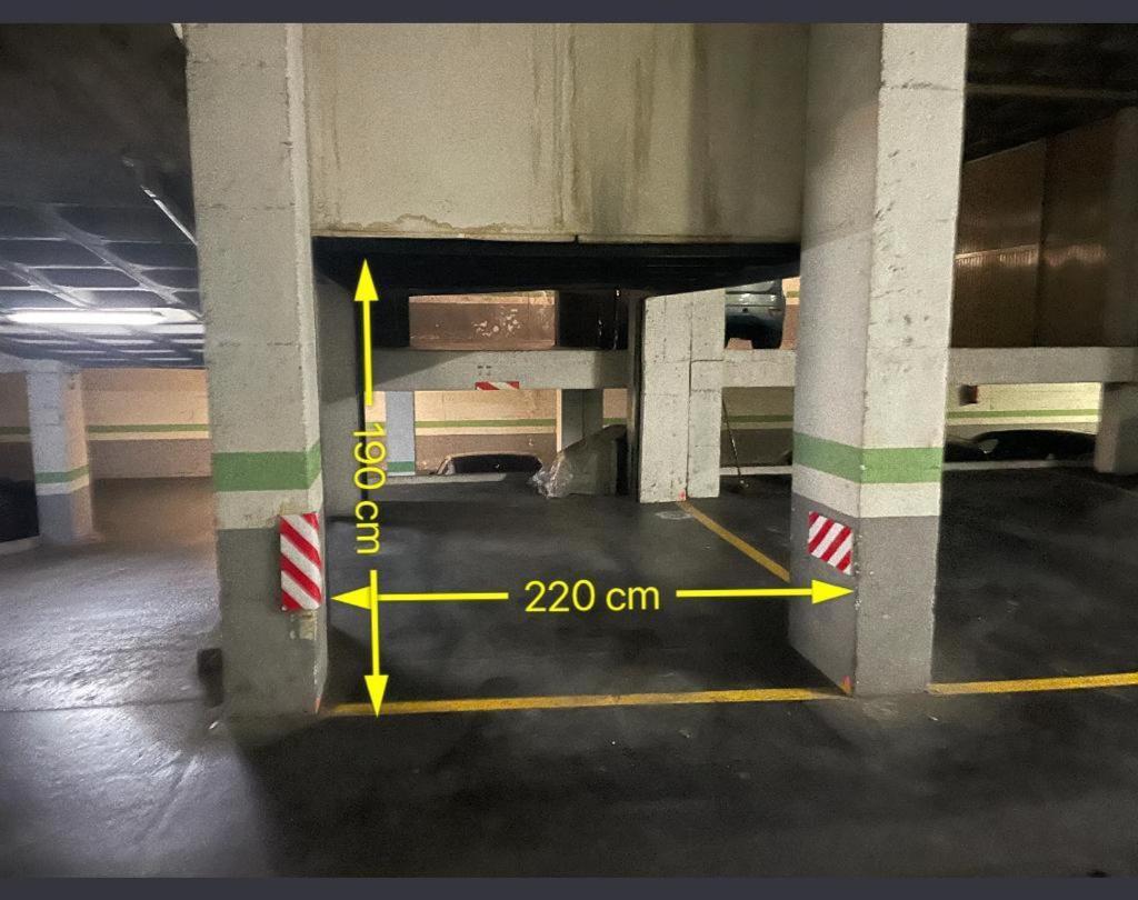 Appartamento Vivienda Turistica Reformada En Zona Residencial Con Garaje Y Wifi Bilbao Esterno foto