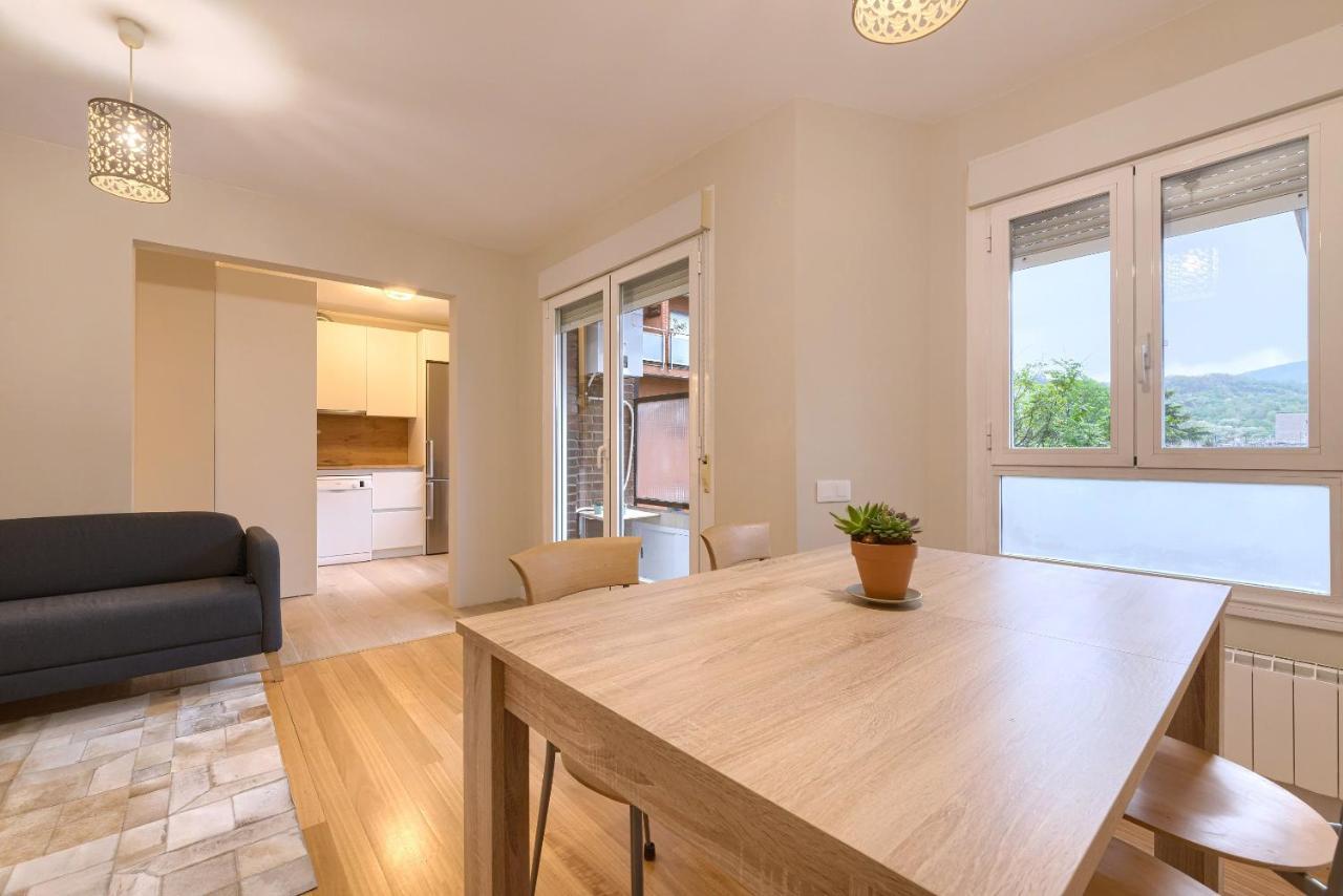 Appartamento Vivienda Turistica Reformada En Zona Residencial Con Garaje Y Wifi Bilbao Esterno foto