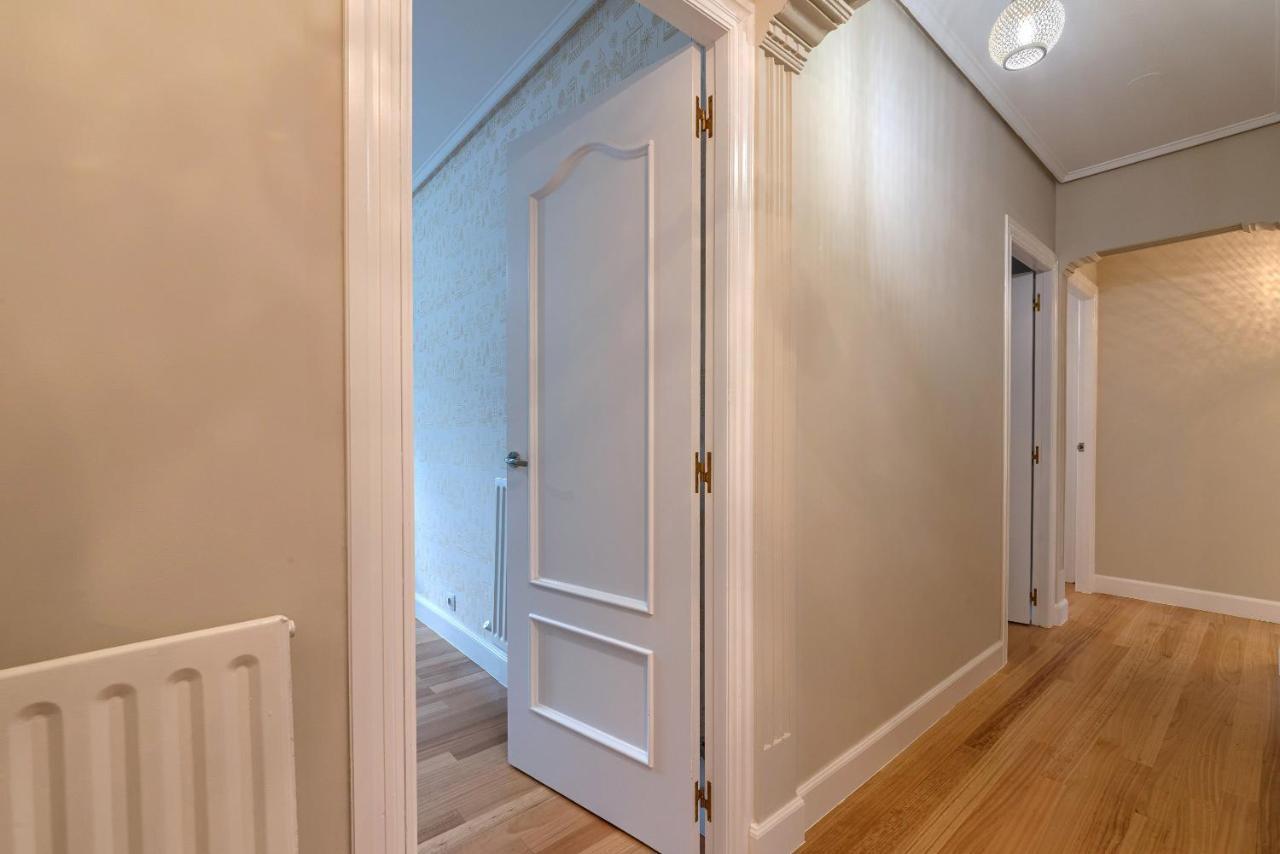 Appartamento Vivienda Turistica Reformada En Zona Residencial Con Garaje Y Wifi Bilbao Esterno foto