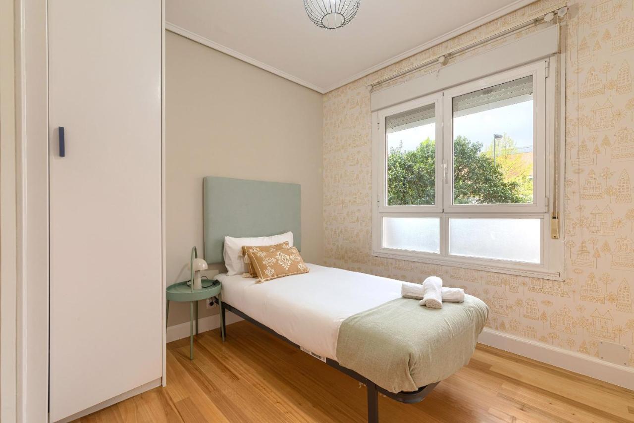 Appartamento Vivienda Turistica Reformada En Zona Residencial Con Garaje Y Wifi Bilbao Esterno foto